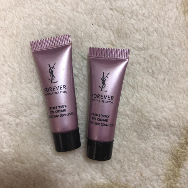 Yves Saint Laurent Beaute(イヴサンローランボーテ)のイブサンローラン アイクリーム コスメ/美容のスキンケア/基礎化粧品(アイケア/アイクリーム)の商品写真