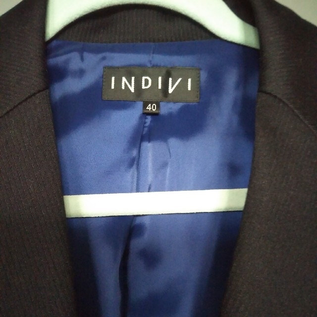 INDIVI(インディヴィ)の   カネゴンさま〜インディヴィ　ジャケット　INDIVI　Lサイズ　黒 レディースのジャケット/アウター(テーラードジャケット)の商品写真