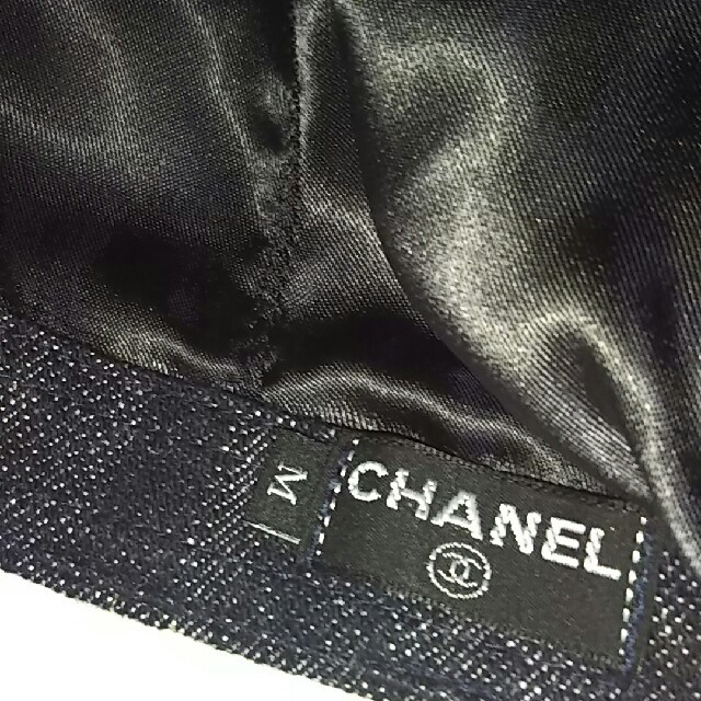 CHANEL(シャネル)のCHANELデニムキャップ新品・未使用 レディースの帽子(キャップ)の商品写真