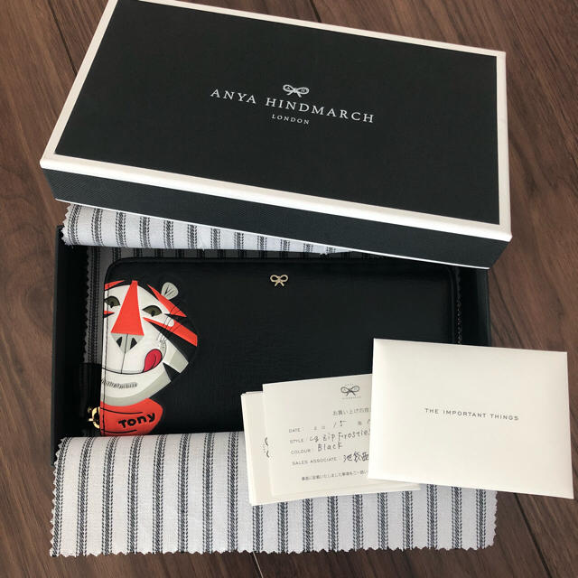 ANYA HINDMARCH(アニヤハインドマーチ)のアニヤハインドマーチ  財布  トニータイガー レディースのファッション小物(財布)の商品写真