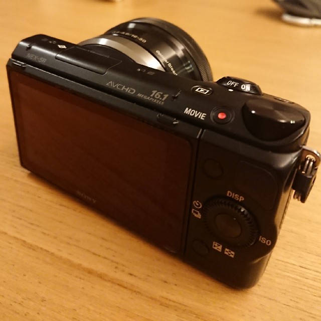 SONY(ソニー)の【おまけ多数】SONY NEX-5RY ダブルズームレンズキット スマホ/家電/カメラのカメラ(ミラーレス一眼)の商品写真