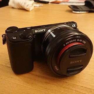 ソニー(SONY)の【おまけ多数】SONY NEX-5RY ダブルズームレンズキット(ミラーレス一眼)