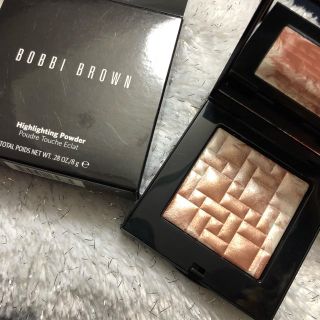 ボビイブラウン(BOBBI BROWN)のボビイブラウン ハイライト ピンクグロウ(フェイスパウダー)