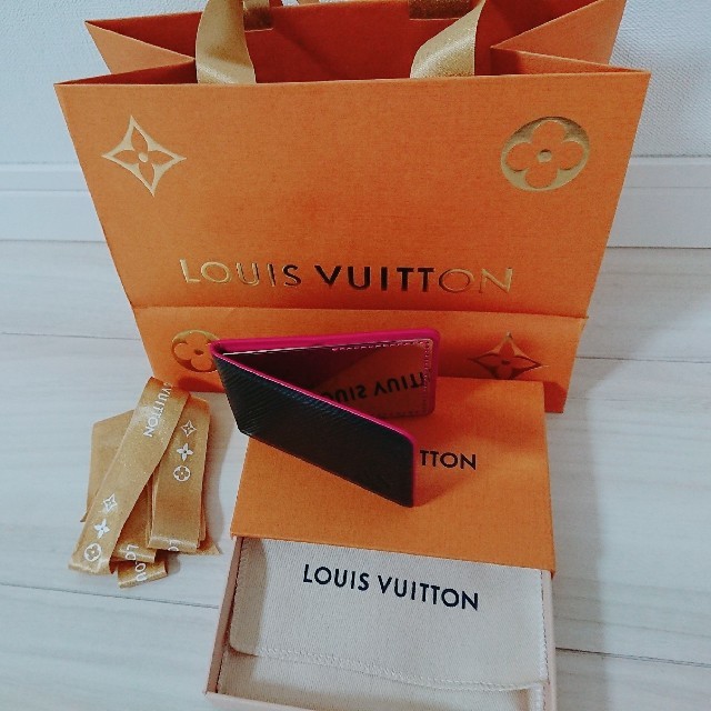 LOUIS VUITTON(ルイヴィトン)のルイヴィトン　ミロワール・ノマドオレリアン レディースのファッション小物(ミラー)の商品写真