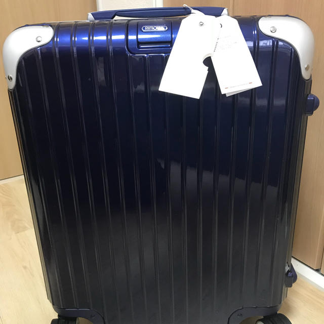 RIMOWA(リモワ)の新品！送料込リモワスーツケース リンボ インテリア/住まい/日用品の日用品/生活雑貨/旅行(旅行用品)の商品写真