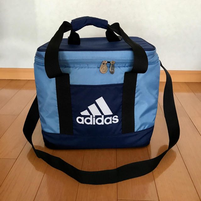 adidas(アディダス)の【美品】クーラーバッグ （アディダス） スポーツ/アウトドアのアウトドア(その他)の商品写真