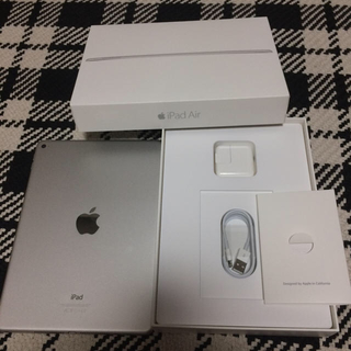 アップル(Apple)の値下げ iPad Air2 Wi-Fiモデル 16GB(タブレット)