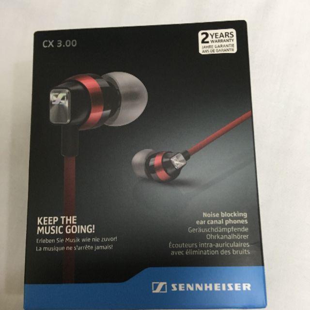 SENNHEISER(ゼンハイザー)のゼンハイザー CX 3.00 カナル型イヤホン　赤 スマホ/家電/カメラのオーディオ機器(ヘッドフォン/イヤフォン)の商品写真