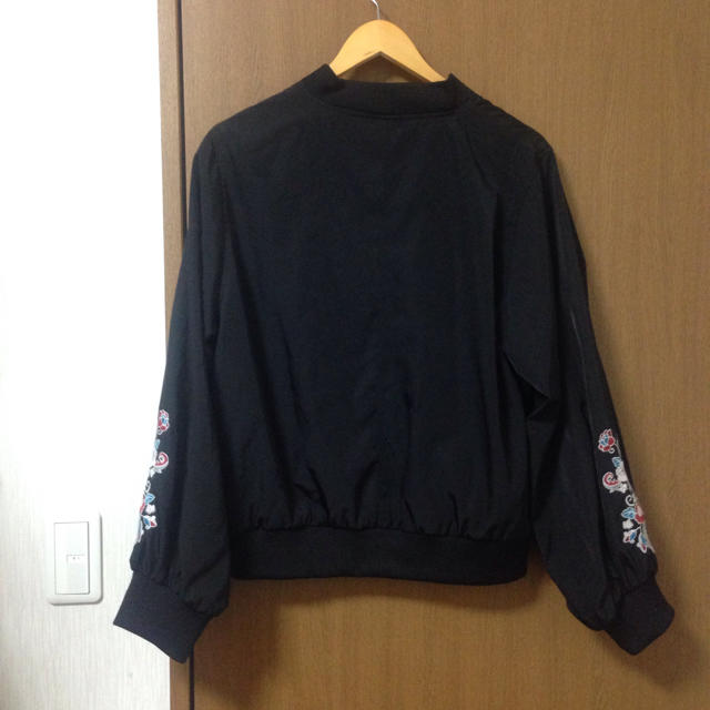 しまむら(シマムラ)の刺繍付きブルゾン LL レディースのジャケット/アウター(ブルゾン)の商品写真
