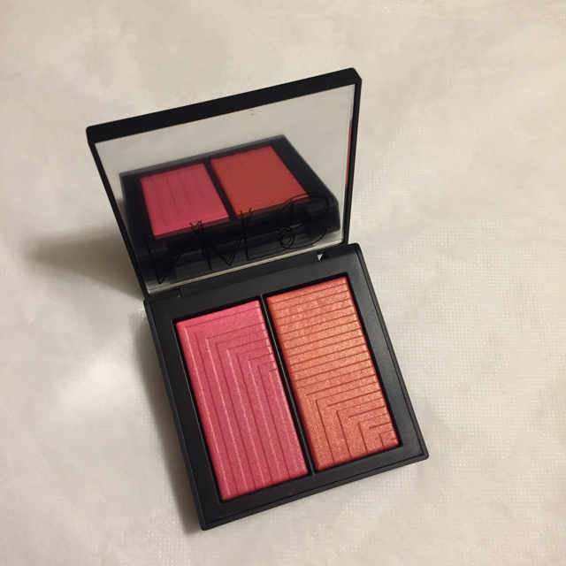 NARS デュアルインテンシティーシャドー 1928