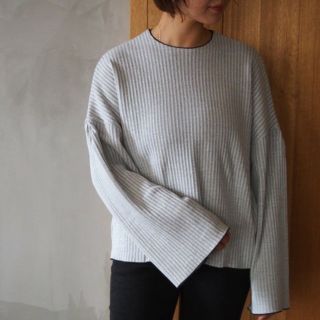 ベッドアンドブレックファスト(BED&BREAKFAST)のB&B TWIST CORD TUCK sleeve Top グレーカットソー(カットソー(長袖/七分))