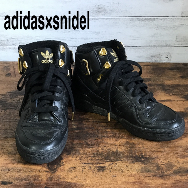 SNIDEL(スナイデル)の最終値下げ！adidas snidel コラボ ボアスニーカー 未使用  レディースの靴/シューズ(スニーカー)の商品写真