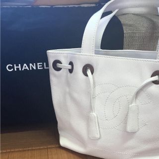 CHANEL - 正規品!シャネル 白トートバッグ の通販 by あんこ's
