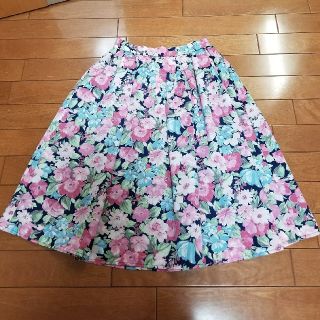 テチチ(Techichi)の【美品】テチチ☆花柄スカート☆サイズS(ひざ丈スカート)