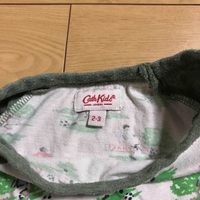 Cath Kidston(キャスキッドソン)のキャスキッドソン キッズ カットソー キッズ/ベビー/マタニティのキッズ服男の子用(90cm~)(Tシャツ/カットソー)の商品写真