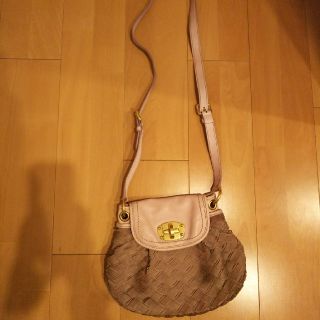 ミュウミュウ(miumiu)の大幅値下げ★美品 miumiu ショルダーバッグ(ショルダーバッグ)