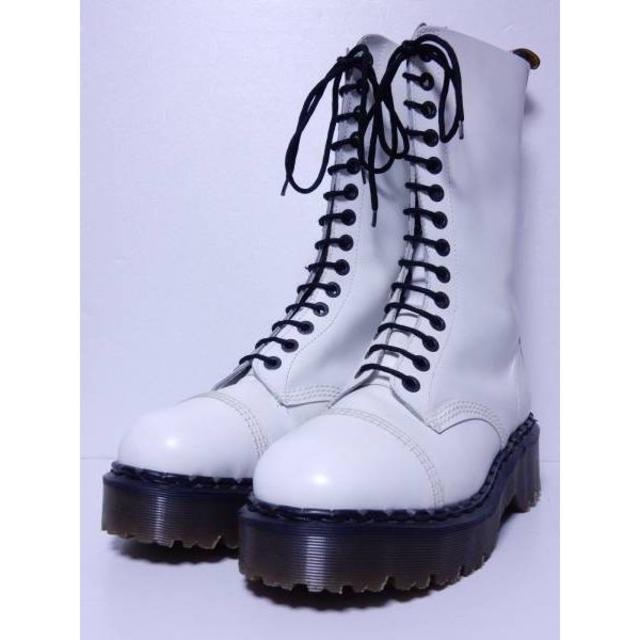 Dr.Martens(ドクターマーチン)の激レアカラー！英国製！ドクターマーチンUK9クレイジーボム氷室京介ヒロト厚底白北 メンズの靴/シューズ(ブーツ)の商品写真