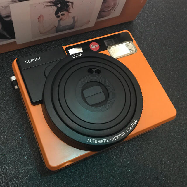 LEICA(ライカ)の【ROA様専用】 Leica SOFORT ORANGE 新品同様品 スマホ/家電/カメラのカメラ(フィルムカメラ)の商品写真