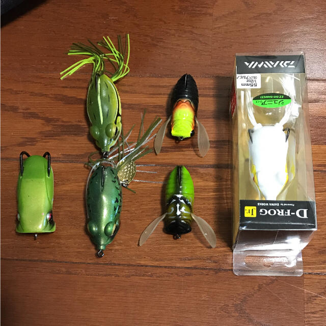 国際ブランド】 雷魚フロッグ40個とアマゾンボックスのセット 雷魚フロッグ チューン済 まとめ売り 有名どころ使用済