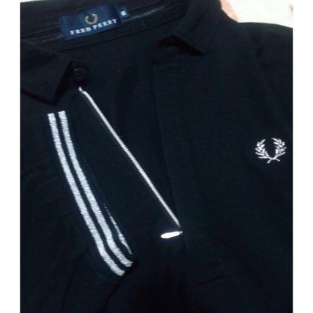 FRED PERRY(フレッドペリー)の美品　レアモデル　FRED PERRY　銀糸　ジップポロシャツ　Ｓ メンズのトップス(ポロシャツ)の商品写真