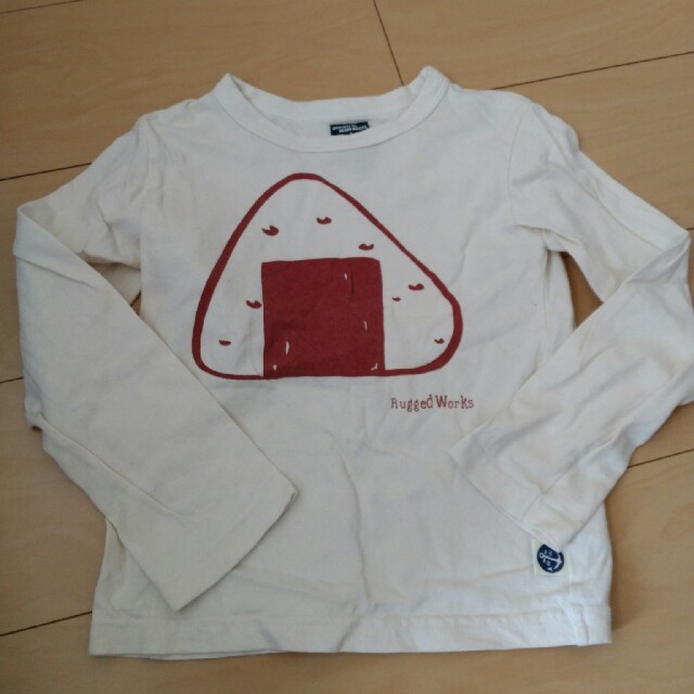 RUGGEDWORKS(ラゲッドワークス)のじょーたろさん専用ラゲッドワークス　おにぎりTシャツ110 キッズ/ベビー/マタニティのキッズ服女の子用(90cm~)(Tシャツ/カットソー)の商品写真