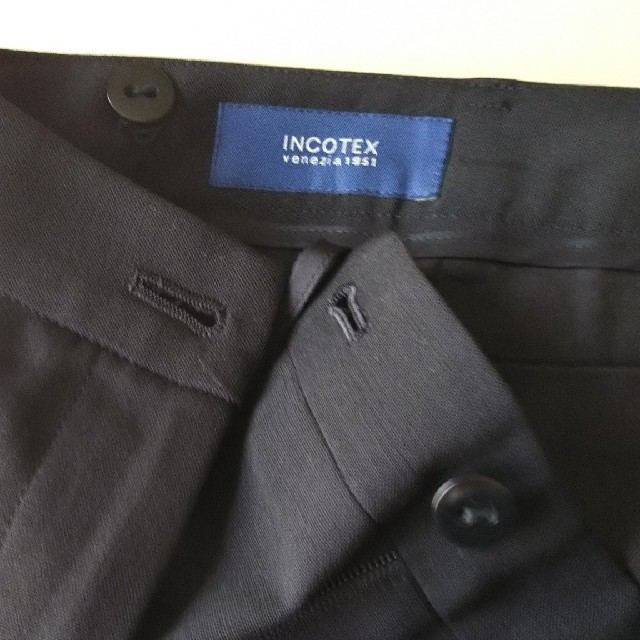 INCOTEX(インコテックス)の【INCOTEX】ストレートパンツ ブラック レディースのパンツ(その他)の商品写真