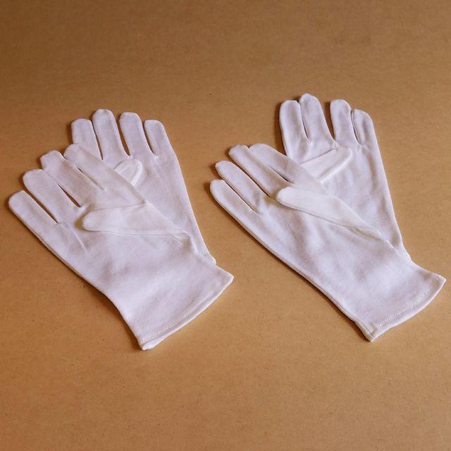 【新品未使用】白手袋　コットン（綿100％） レディースのファッション小物(手袋)の商品写真