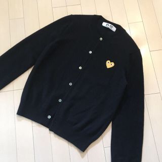 コムデギャルソン(COMME des GARCONS)のプレイ ゴールドハート カーディガン(カーディガン)