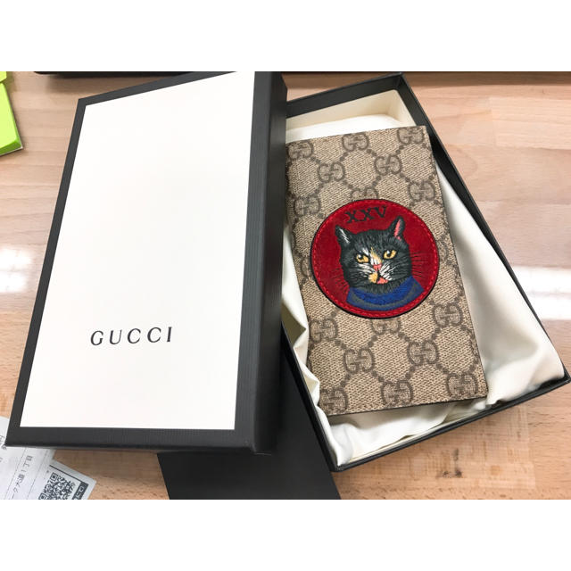Gucci(グッチ)のGUCCI スマホケース スマホ/家電/カメラのスマホアクセサリー(iPhoneケース)の商品写真