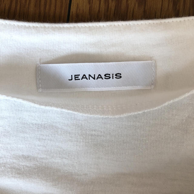 JEANASIS(ジーナシス)のジーナシス刺繍半袖 レディースのトップス(Tシャツ(半袖/袖なし))の商品写真