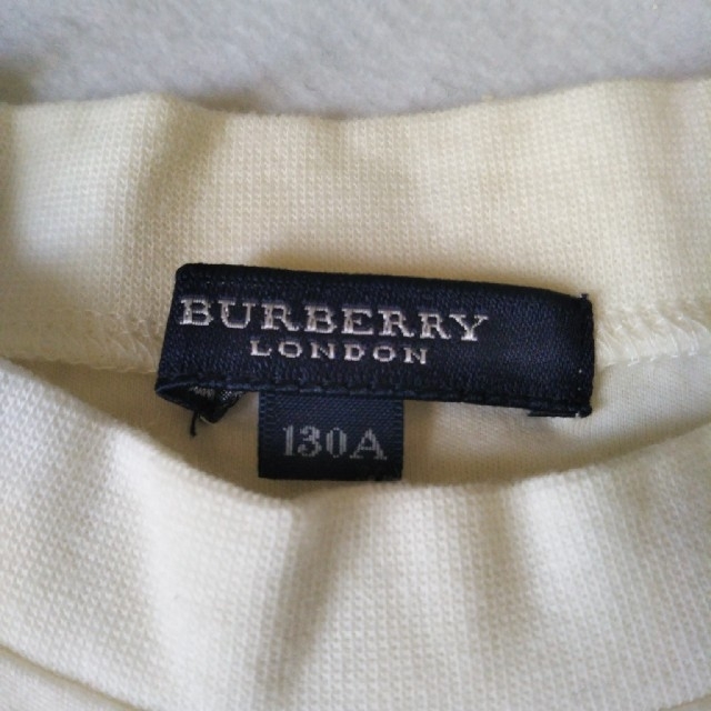 BURBERRY(バーバリー)の早い者勝ち! バーバリー キッズ 長袖Tシャツ キッズ/ベビー/マタニティのキッズ服女の子用(90cm~)(Tシャツ/カットソー)の商品写真