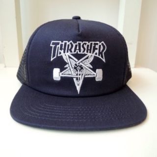 スラッシャー(THRASHER)の新品 THRASHER スラッシャー刺繍ロゴメッシュキャップ / ネイビー(スケートボード)