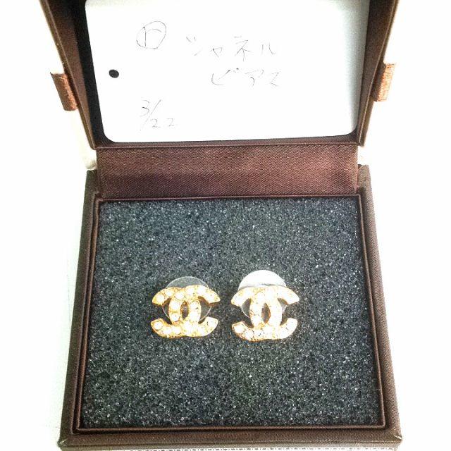 CHANEL シャネル ピンク イヤリング 箱付き エレガンス ブラック 両耳