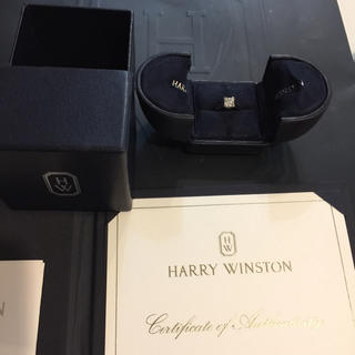 ハリーウィンストン(HARRY WINSTON)のココさん専用ハリーウィンストン HWロゴ 婚約指輪 美品 0.7カラット 本物(リング(指輪))