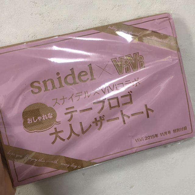 SNIDEL(スナイデル)のスナイデル vivi 2015 11月号付録 レディースのバッグ(トートバッグ)の商品写真