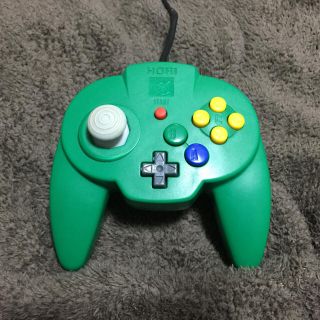 ニンテンドウ64(NINTENDO 64)のホリパッドミニ ニンテンドウ64コントローラー(携帯用ゲーム機本体)