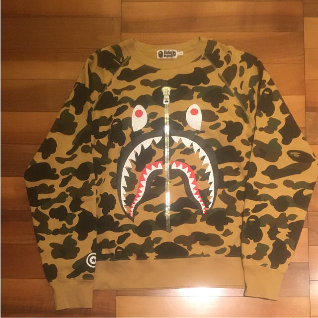 A Bathing Ape シャークトレーナー