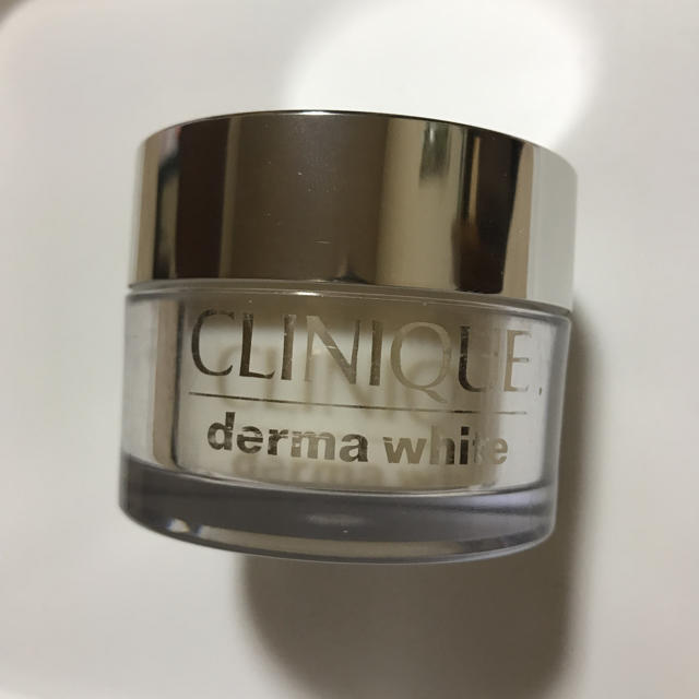 CLINIQUE(クリニーク)のクリニーク フェイスパウダー コスメ/美容のベースメイク/化粧品(フェイスパウダー)の商品写真