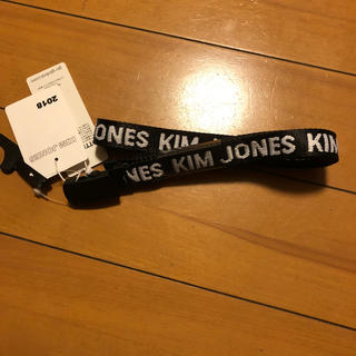 キムジョーンズ(KIM JONES)のジーユー ナローガチャベルト（KJ）+E(ベルト)
