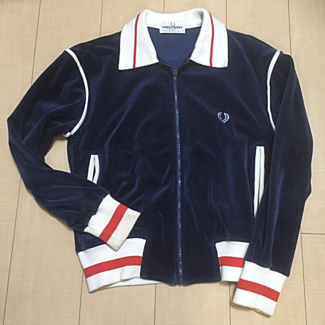 FRED PERRY(フレッドペリー)のFRED PERRYのブルゾン 古着 レディースのジャケット/アウター(ブルゾン)の商品写真