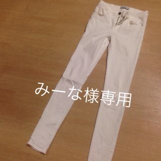 ザラ(ZARA)のみーな様専用 ZARAホワイトスキニージーンズ(デニム/ジーンズ)