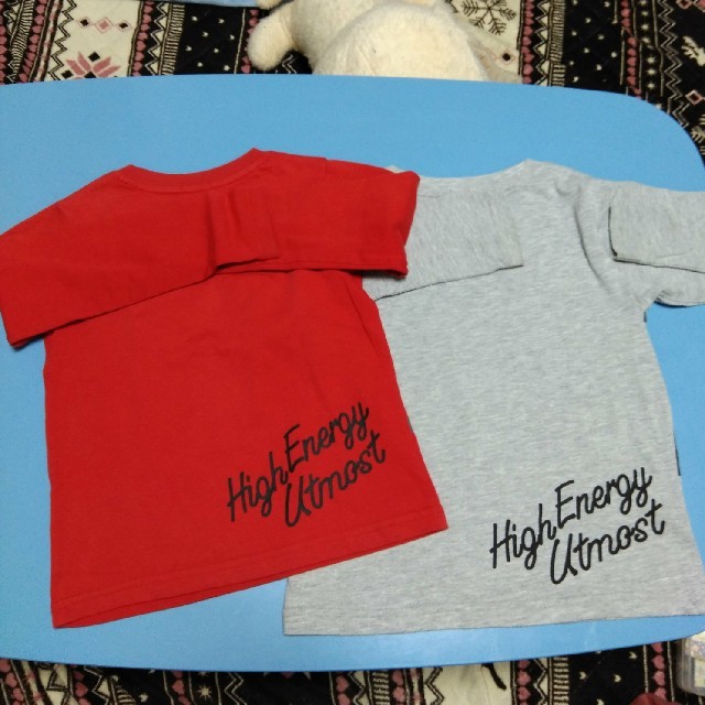 男の子用長袖Tシャツ120（赤）と130（グレー）サイズ キッズ/ベビー/マタニティのキッズ服男の子用(90cm~)(Tシャツ/カットソー)の商品写真