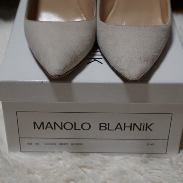 MANOLO BLAHNIK(マノロブラニク)の4月末まで。MANOLO BLAHNIK  BB スエードパンプス 36 レディースの靴/シューズ(ハイヒール/パンプス)の商品写真