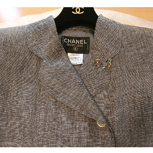 CHANEL(シャネル)のまぁこ様専用 CHANEL シャネル スーツ 美品 レディースのレディース その他(セット/コーデ)の商品写真