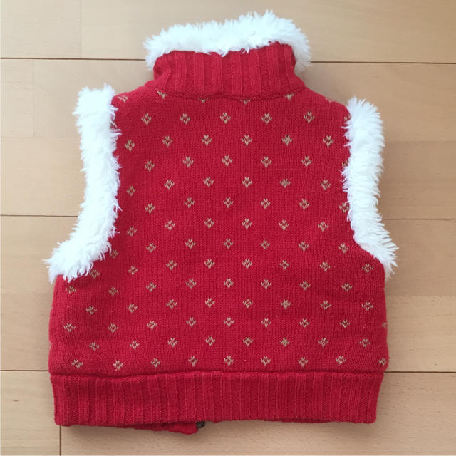 GAP(ギャップ)のGAPギャップ ベスト100 赤 キッズ/ベビー/マタニティのキッズ服女の子用(90cm~)(ジャケット/上着)の商品写真