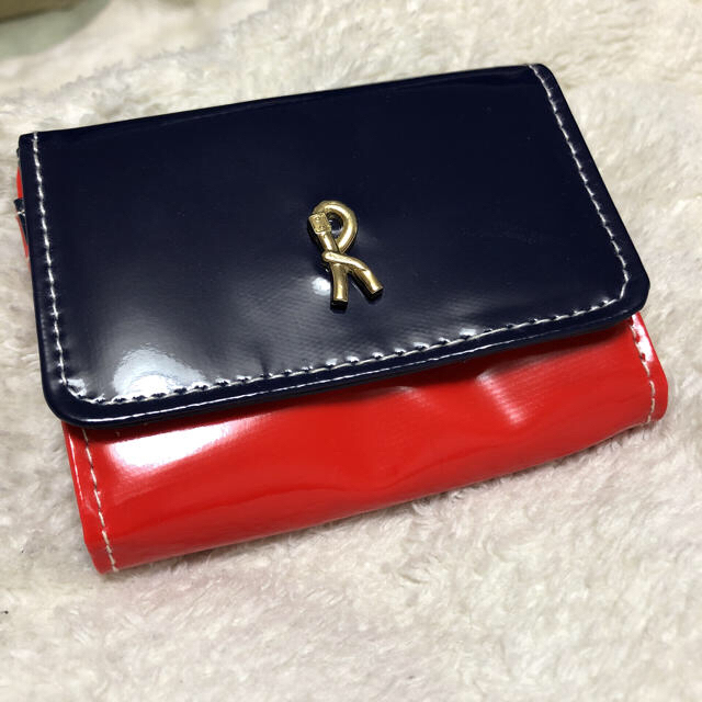 ROBERTA DI CAMERINO(ロベルタディカメリーノ)のロベルタディカメリーノ ミニ財布 レディースのファッション小物(財布)の商品写真