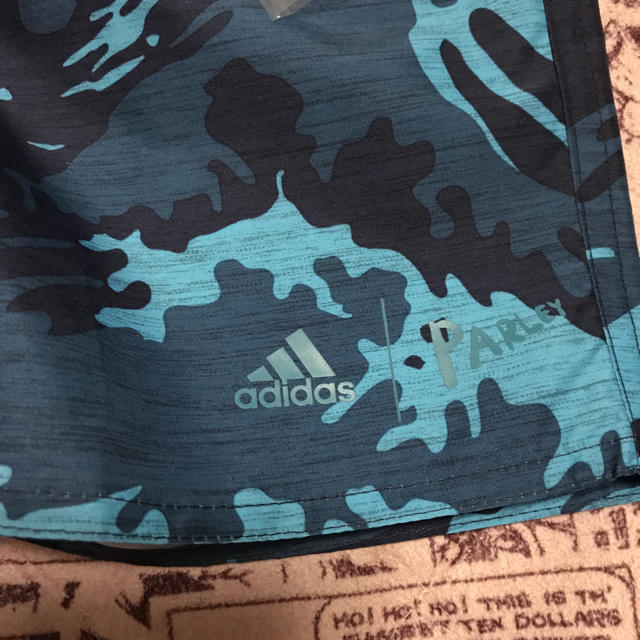 adidas(アディダス)のadidas 水着  140cm 新品 値下げしました キッズ/ベビー/マタニティのキッズ服男の子用(90cm~)(水着)の商品写真