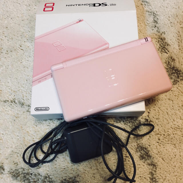 ニンテンドーDS(ニンテンドーDS)の任天堂ＤＳ Lite ノーブルピンク エンタメ/ホビーのゲームソフト/ゲーム機本体(携帯用ゲーム機本体)の商品写真