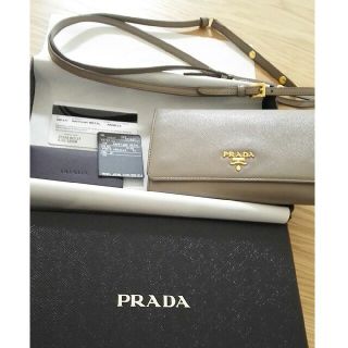 プラダ(PRADA)のプラダ　ショルダー　ウォレット　(財布)