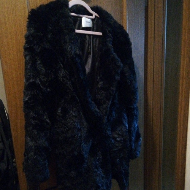 MURUA(ムルーア)のMURUA ブラックファーコート レディースのジャケット/アウター(毛皮/ファーコート)の商品写真